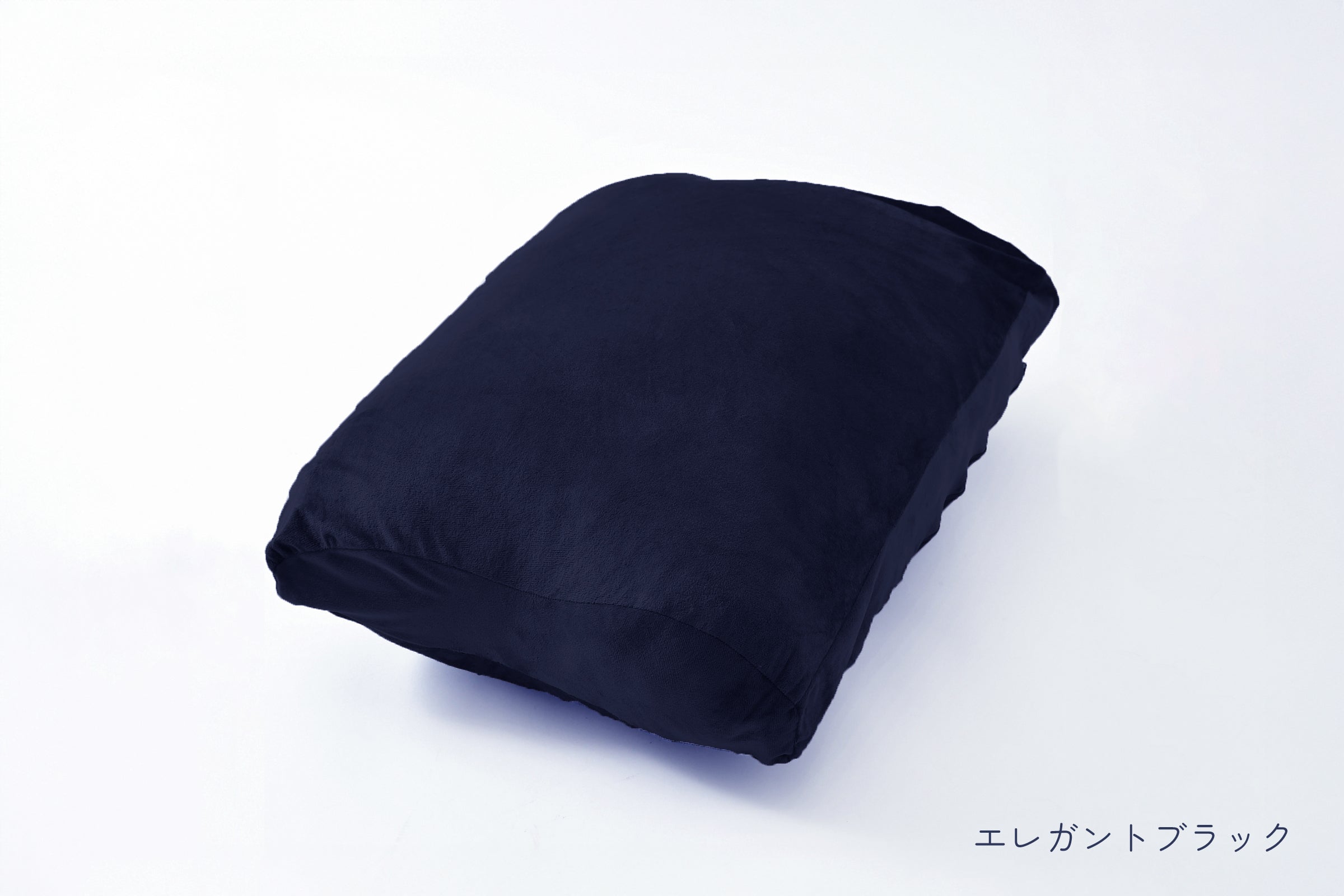 正規品 美品 グッチ シマライン クッション 枕 革 袋付【AKA14296】 正規品 美品 グッチ シマライン クッション 枕 革 袋付【AKA14296】