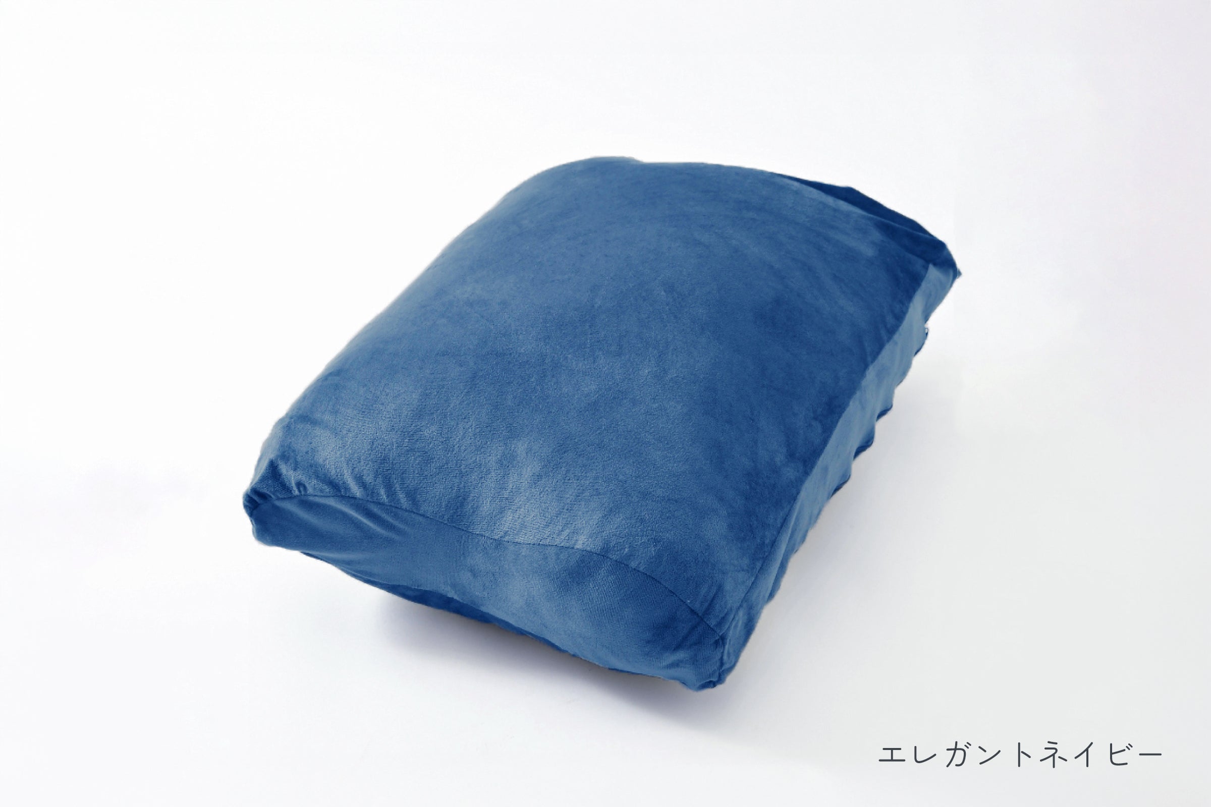 正規品 美品 グッチ シマライン クッション 枕 革 袋付【AKA14296】 正規品 美品 グッチ シマライン クッション 枕 革 袋付【AKA14296】