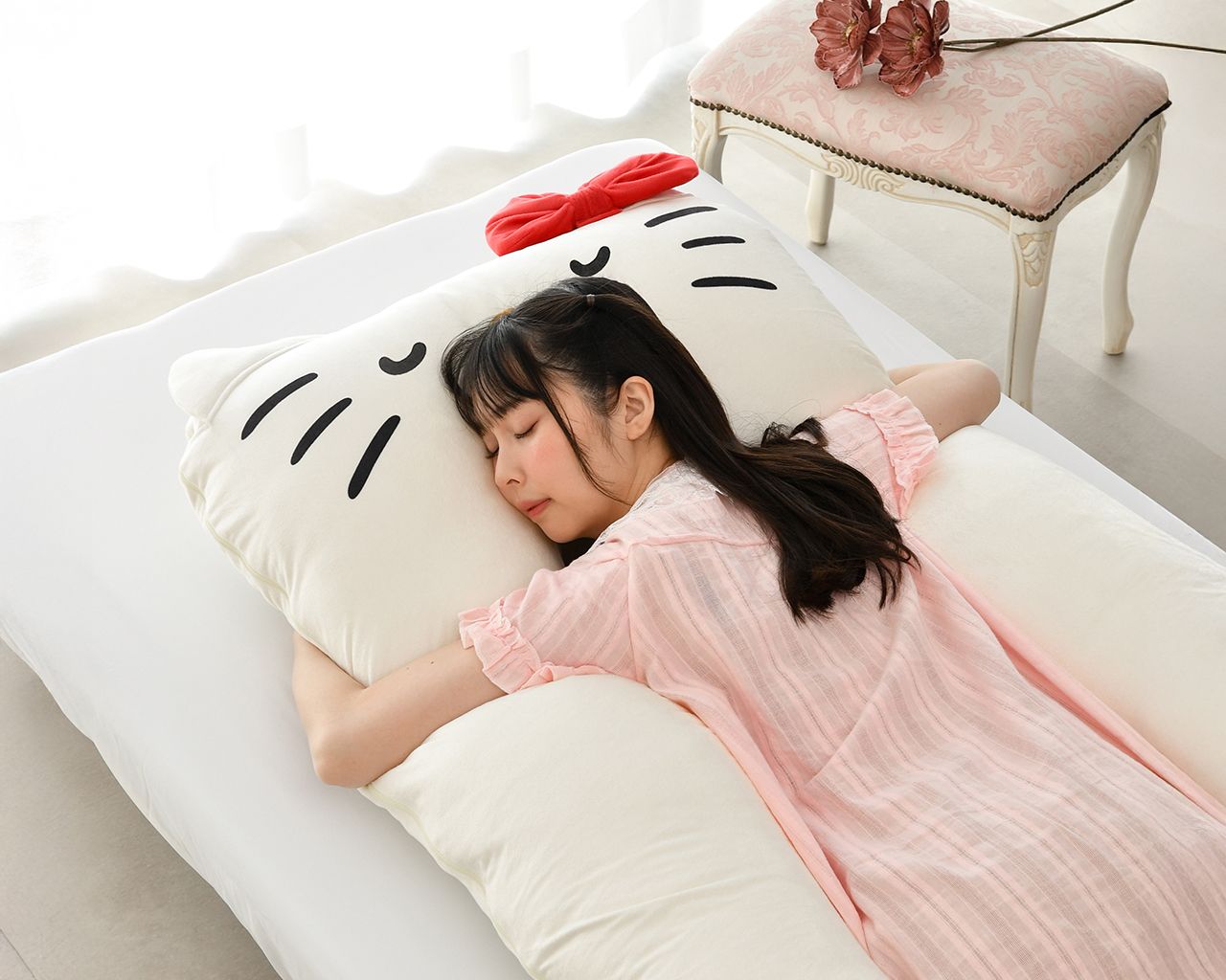 新品☆ハグモッチ×サンリオキャラクターズ　 ハローキティ【交換カバー】 交換カバー】 ハグモッチ×サンリオキャラクターズ コラボ